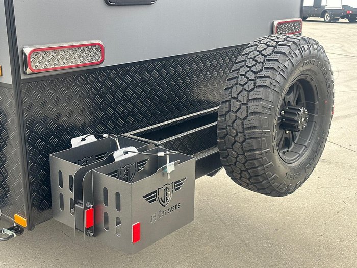 2026 JB Caravans 19'6 Dirt Road Xtreme Front Door