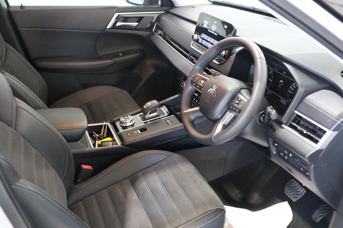 2023 Mitsubishi Outlander PHEV Aspire