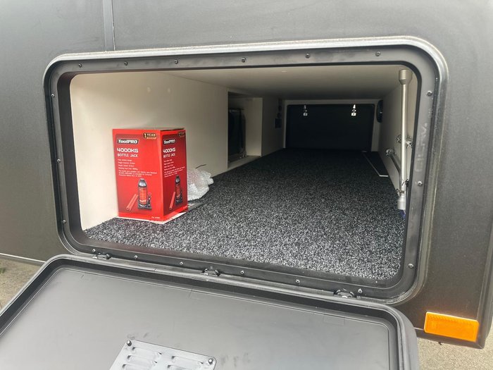 2026 JB Caravans Gator X 17'10 Rd