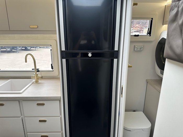 2026 JB Caravans Gator X 17'10 Rd