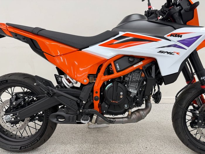 2025 Ktm 390 SMC R White