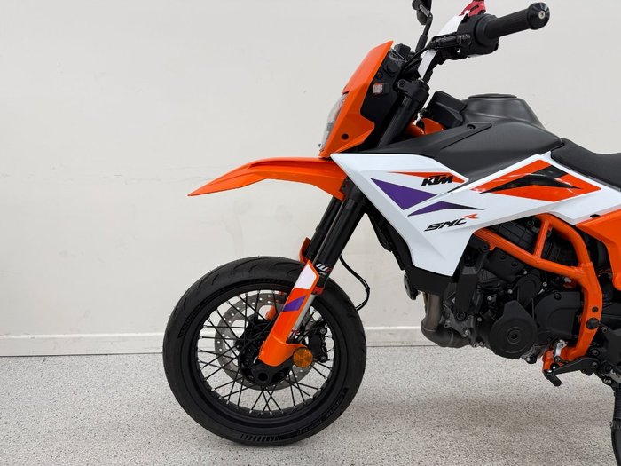 2025 Ktm 390 SMC R White