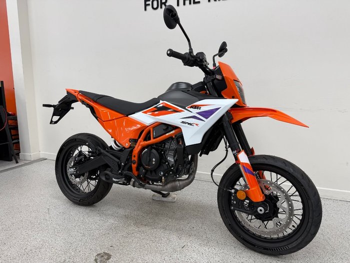 2025 Ktm 390 SMC R White