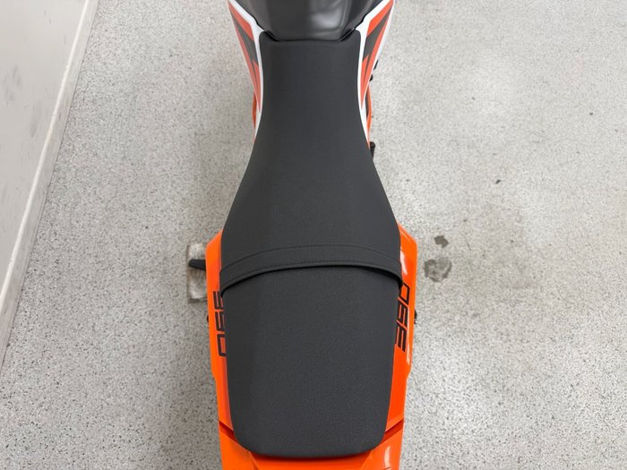 2025 Ktm 390 SMC R White