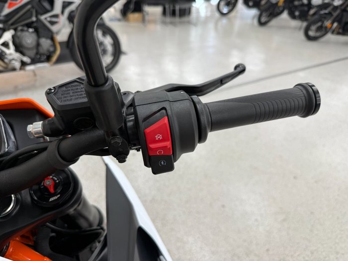 2025 Ktm 390 SMC R White