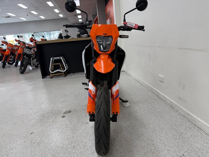 2025 Ktm 390 SMC R White