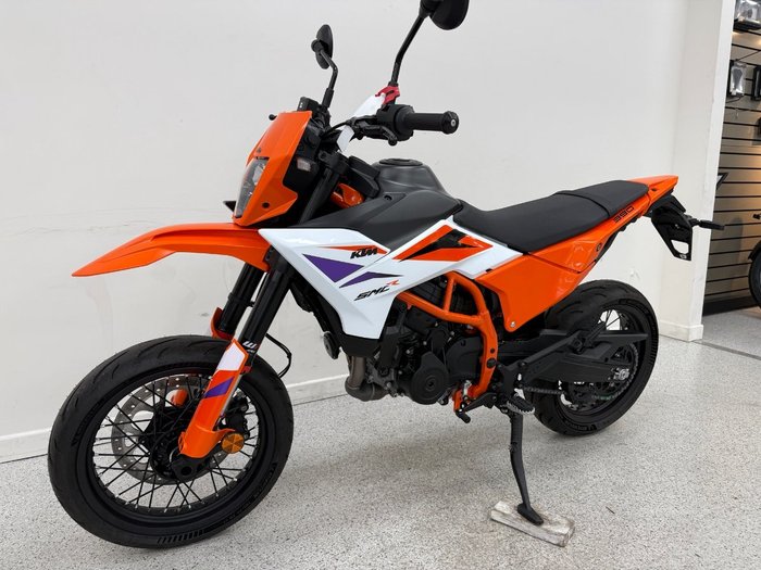 2025 Ktm 390 SMC R White