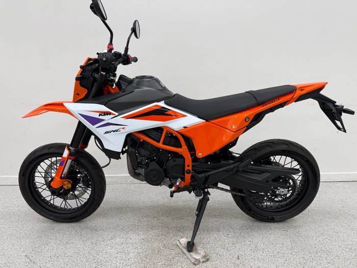 2025 Ktm 390 SMC R White