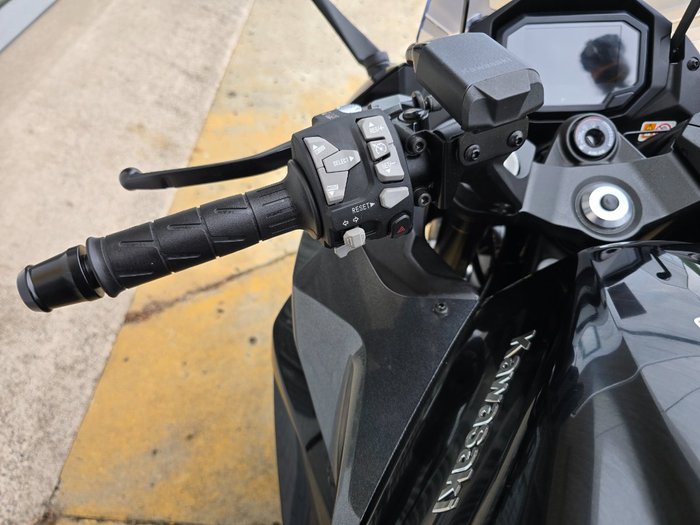 2025 Kawasaki NINJA 1100SX Green