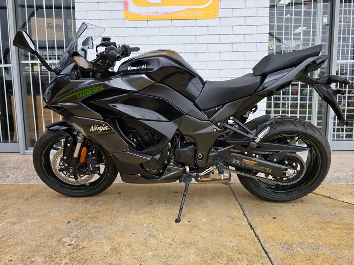 2025 Kawasaki NINJA 1100SX Green