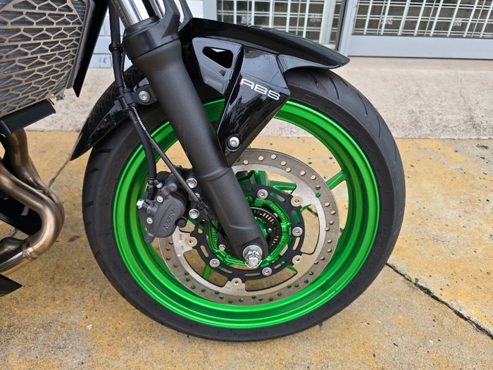 2025 Kawasaki Z500 SE Black