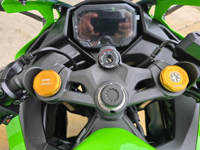 2026 Kawasaki NINJA 400 ZX-4RR KRT ZX400STFAN Green