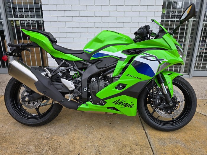 2026 Kawasaki NINJA 400 ZX-4RR KRT ZX400STFAN Green