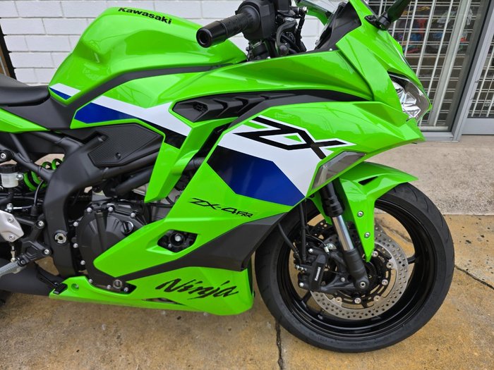2026 Kawasaki NINJA 400 ZX-4RR KRT ZX400STFAN Green