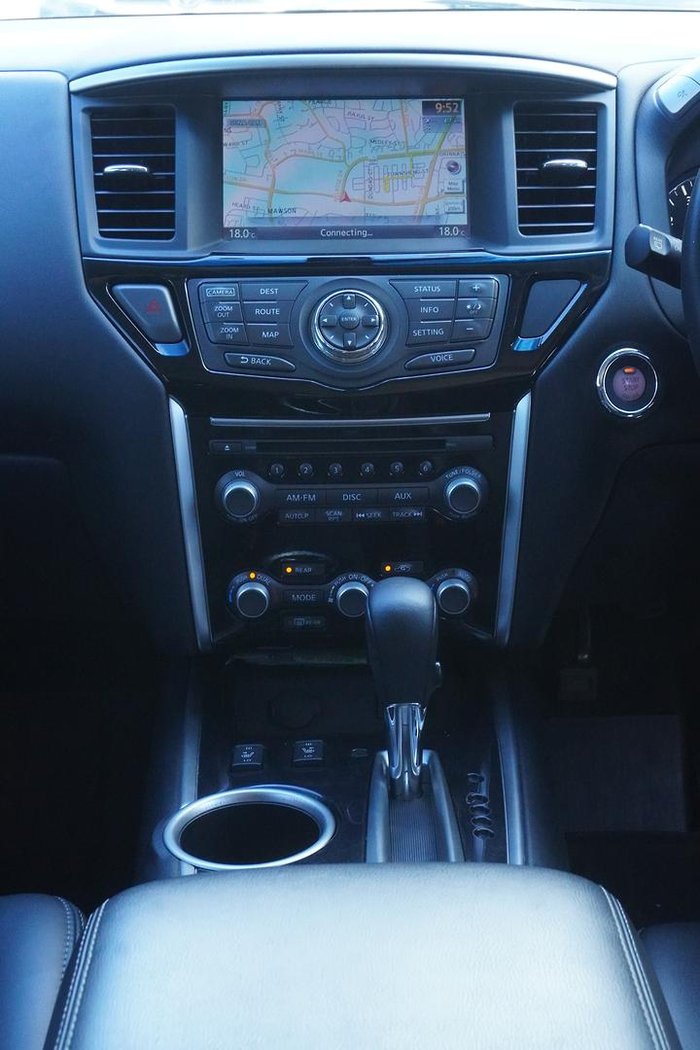 2016 Nissan Pathfinder ST-L