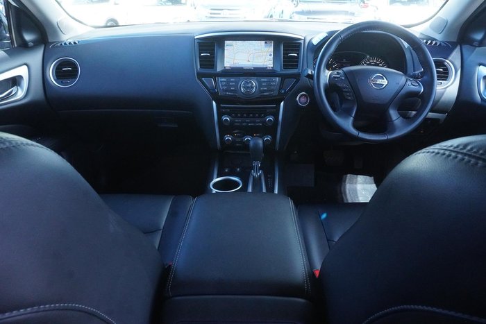 2016 Nissan Pathfinder ST-L