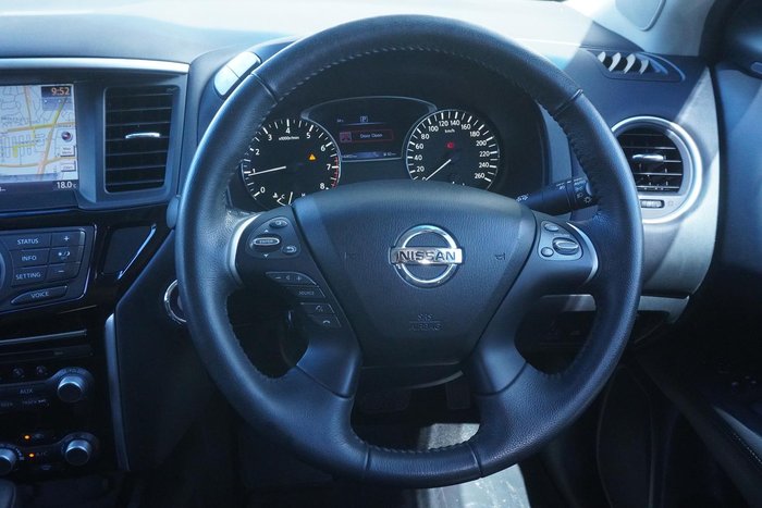 2016 Nissan Pathfinder ST-L