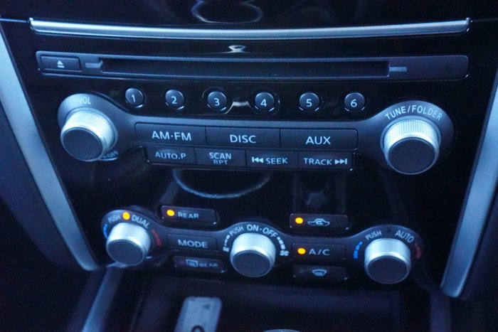 2016 Nissan Pathfinder ST-L