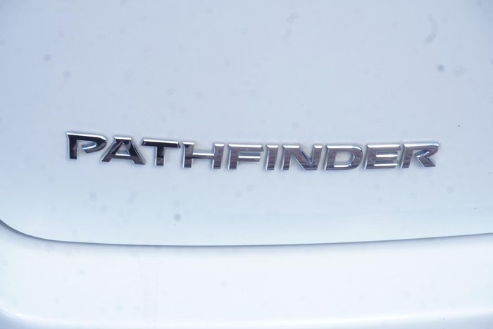 2016 Nissan Pathfinder ST-L