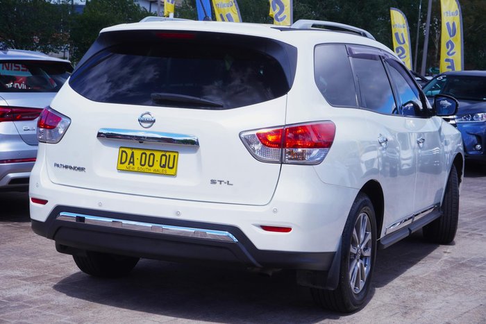 2016 Nissan Pathfinder ST-L