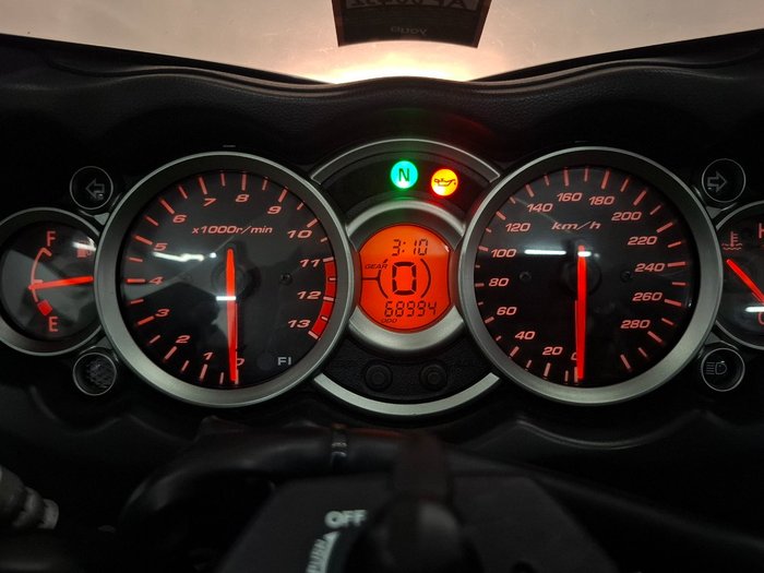 Suzuki 2008 SUZUKI 1300cc GSX1300R White