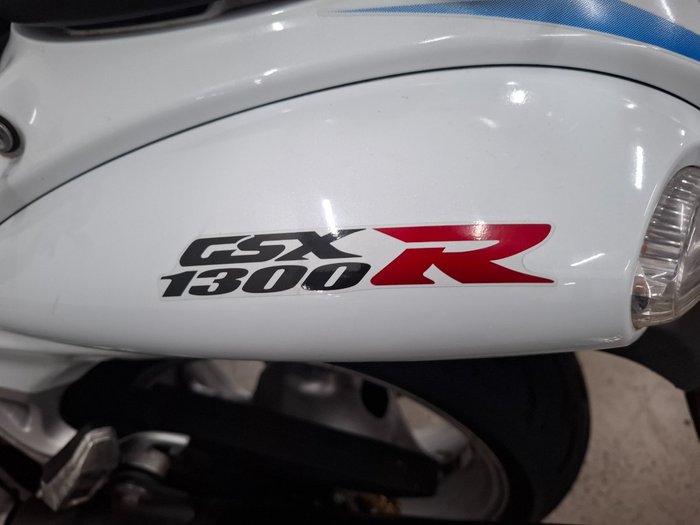 Suzuki 2008 SUZUKI 1300cc GSX1300R White