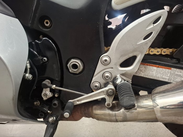 Suzuki 2008 SUZUKI 1300cc GSX1300R White