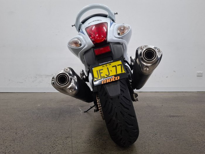 Suzuki 2008 SUZUKI 1300cc GSX1300R White