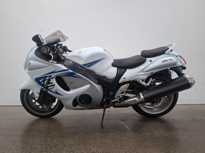Suzuki 2008 SUZUKI 1300cc GSX1300R White