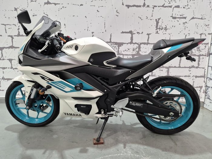 2023 Yamaha YZF-R3 R3 White