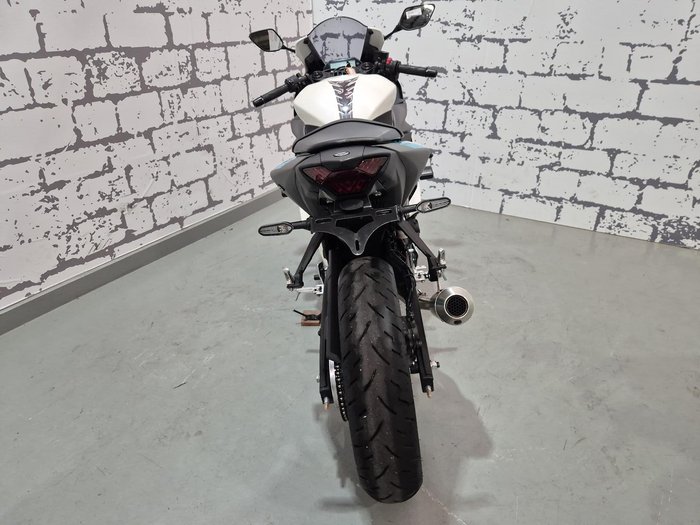 2023 Yamaha YZF-R3 R3 White