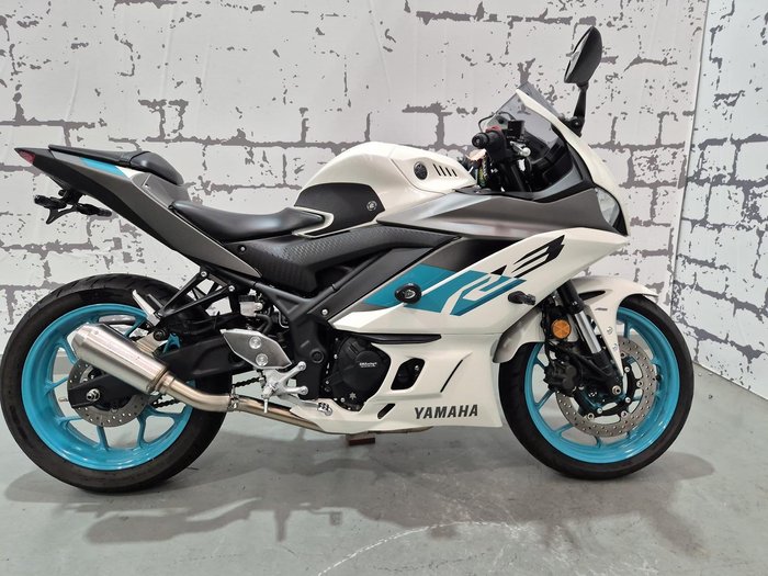 2023 Yamaha YZF-R3 R3 White
