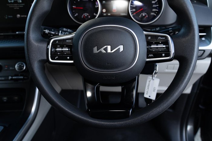 2023 Kia Carnival S