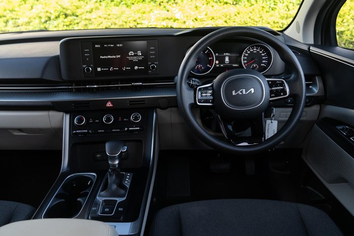 2023 Kia Carnival S