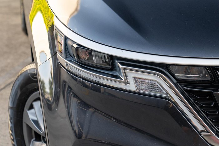 2023 Kia Carnival S