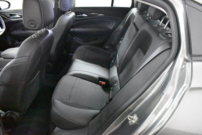 2018 Holden Commodore RS