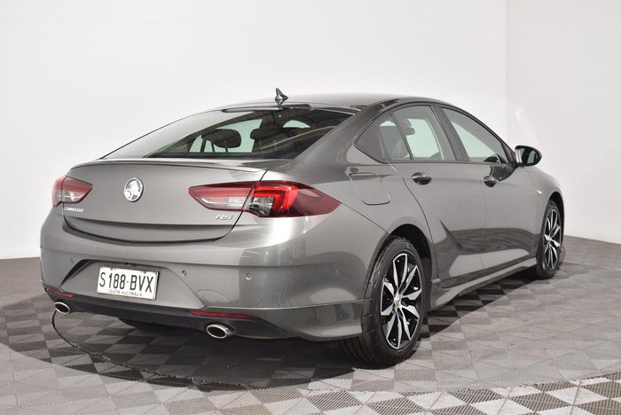 2018 Holden Commodore RS