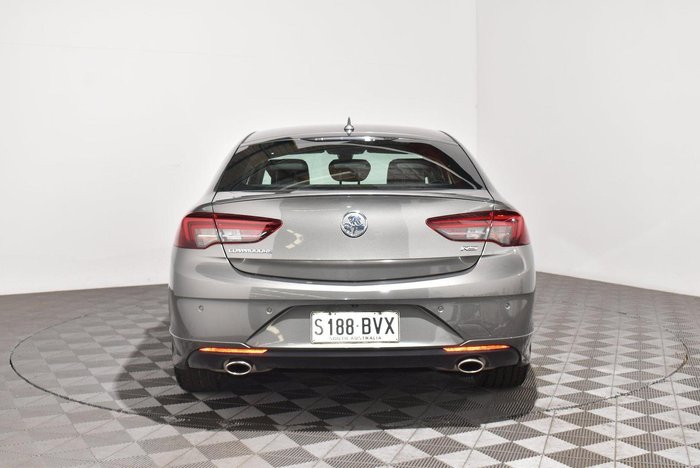 2018 Holden Commodore RS