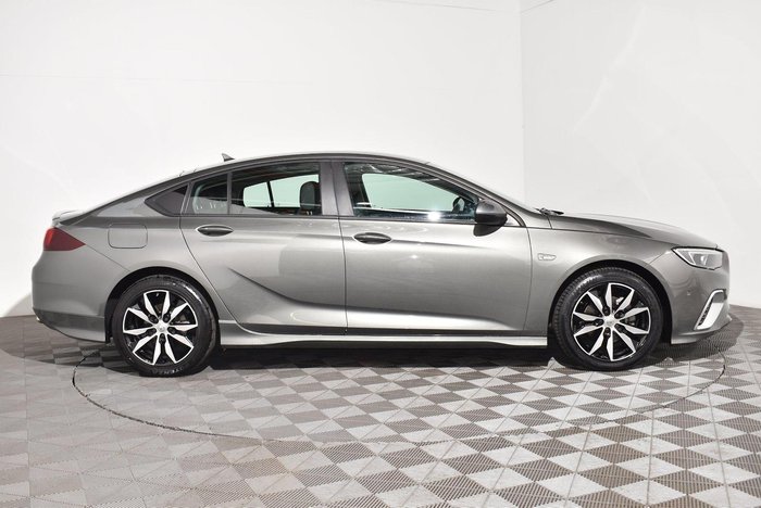 2018 Holden Commodore RS