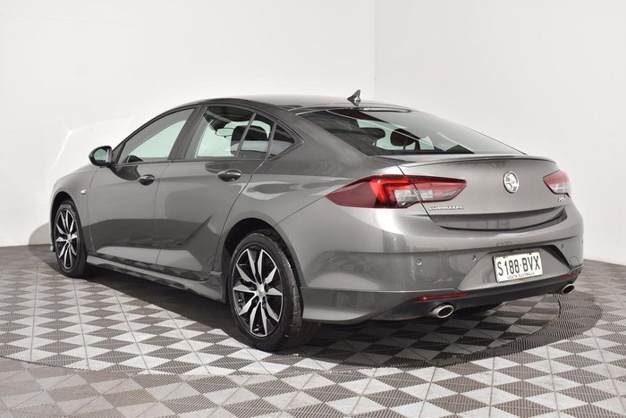 2018 Holden Commodore RS