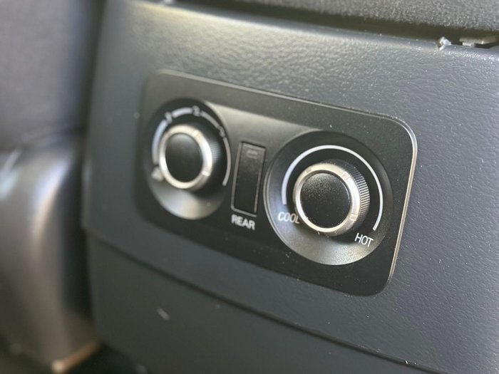 2019 Mitsubishi Pajero GLX