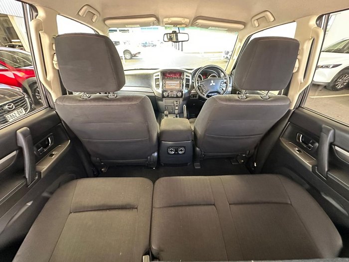 2019 Mitsubishi Pajero GLX