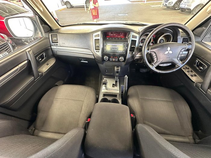 2019 Mitsubishi Pajero GLX