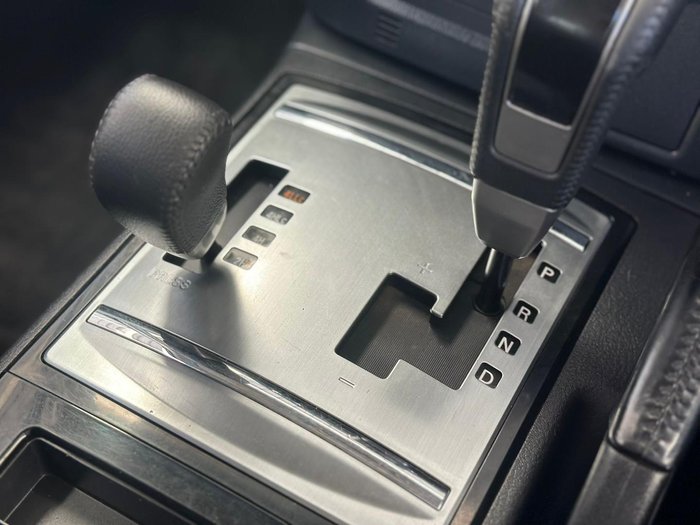 2019 Mitsubishi Pajero GLX