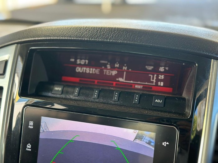 2019 Mitsubishi Pajero GLX