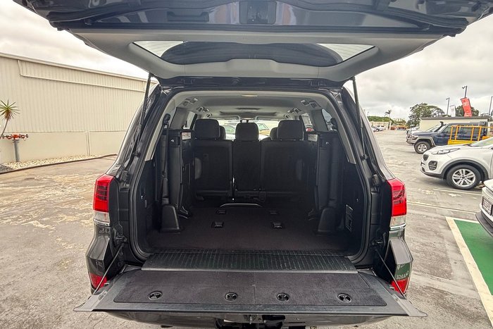 2017 Toyota Landcruiser VX