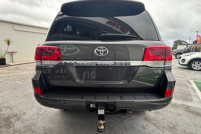 2017 Toyota Landcruiser VX