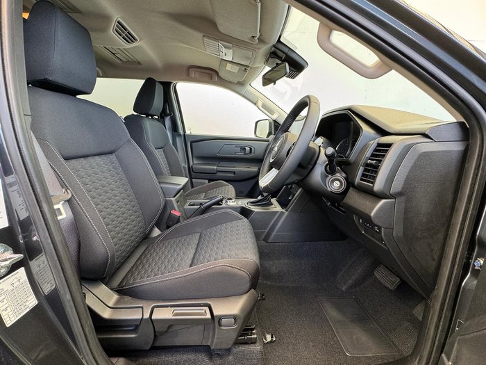 2024 Mitsubishi Triton GLX-R