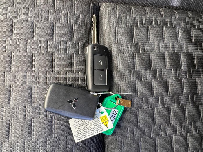 2024 Mitsubishi Triton GLX-R