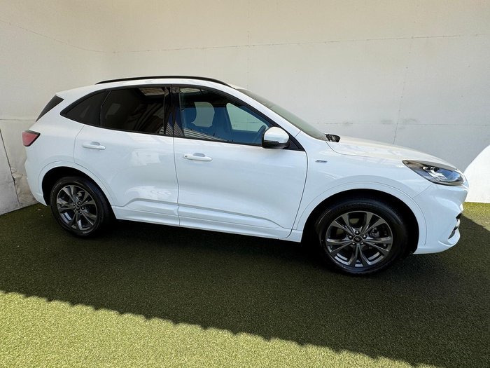 2021 Ford Escape ST-Line